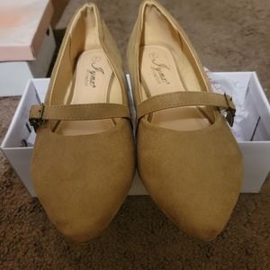Women's Shoes